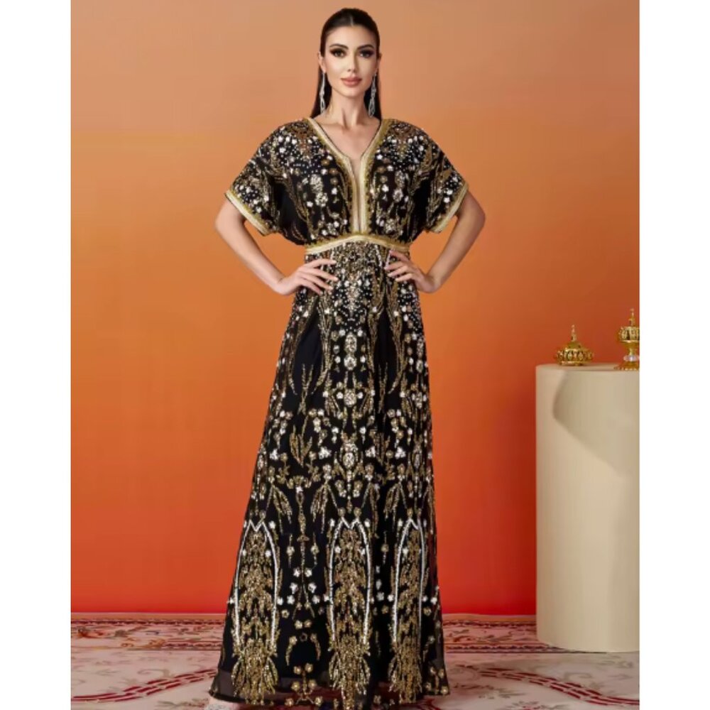 NWT! Black & Sequin, beaded formal dress / gown, Small / 4 / 6, Wedding or Prom!